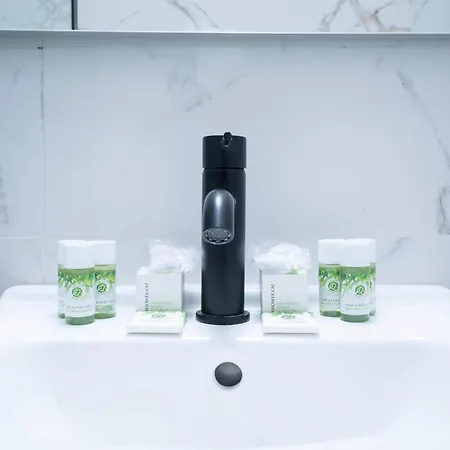 Silverlight 2bedroom D40 *